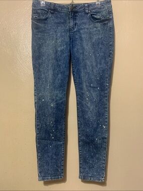 CAbi size 10 Dark Blue Skinny Jeans with White Paint-Splatter Design